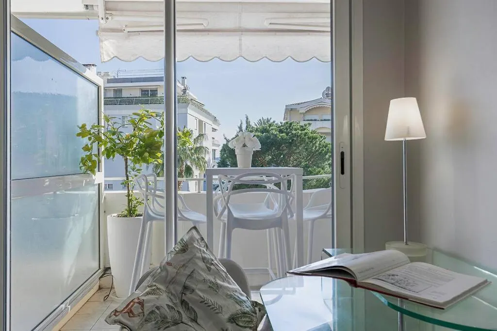 칸느 Le Bleuet Medicis & Sea View & 50M Plage & Clim & Piscine 아파트