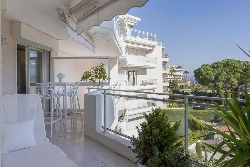 Le Bleuet Medicis & Sea View & 50M Plage & Clim & Piscine Apartment Cannes France
